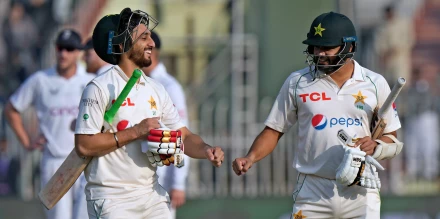 Pakistan edging out the draw in the second Test