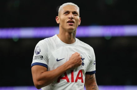 Football: Soccer-Spurs 'family' behind Richarlison, says skipper Son