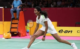 CWG: PV Sindhu enters the semifinals