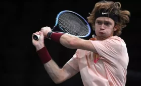 Andrey Rublev advanced to the semifinal round of the Nitto ATP Finals