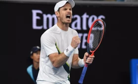 Andy Murray celebrates