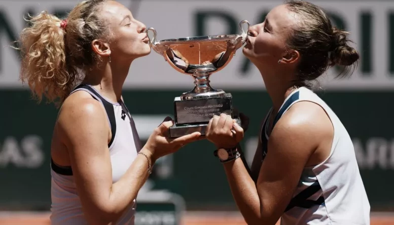 Barbora Krejcikova and Katerina Siniakova