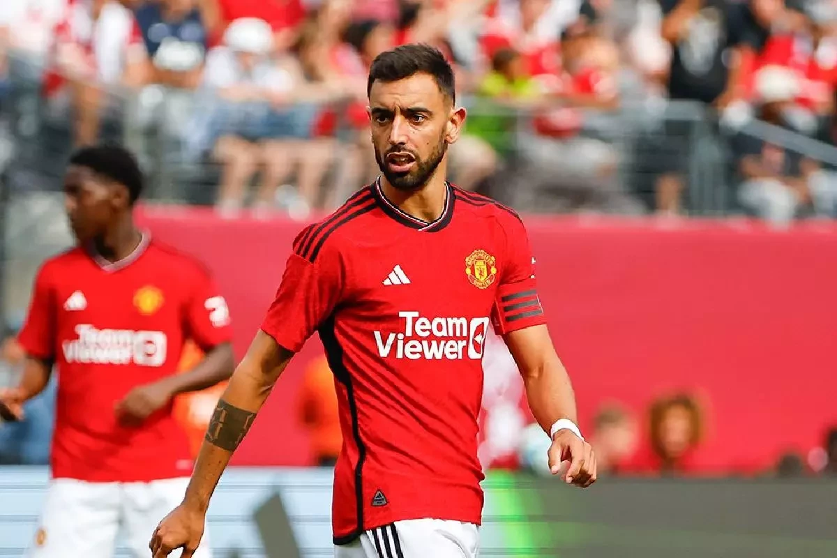 Bruno Fernandes named new Manchester United captain