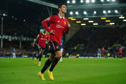 Man Utd team news: Ronaldo starts & breaks record on Red Devils