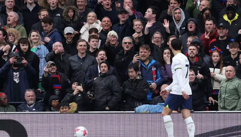 Crystal Palace fans.