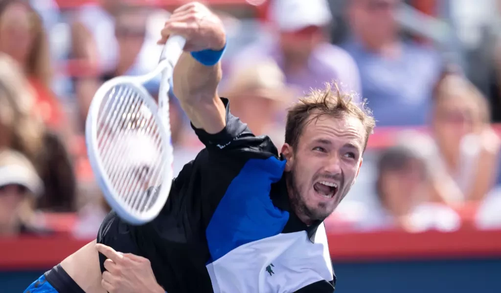 Daniil Medvedev into Vienna final, one win from ATP Finals