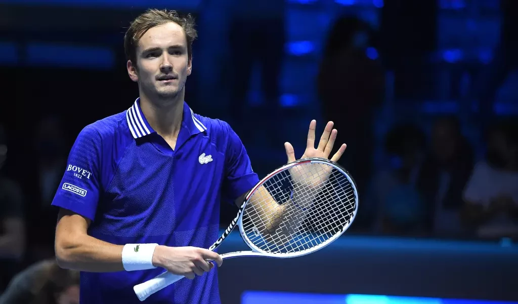 Daniil Medvedev into Vienna final, one win from ATP Finals