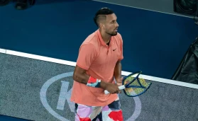 Kyrgios smashing racquet