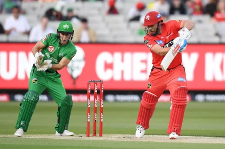 Melbourne Renegades beat Sydney Thunder