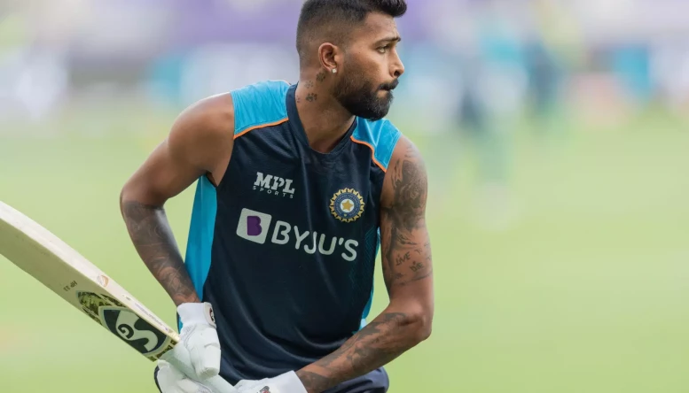 Hardik Pandya: Signed for INR 15 Crore