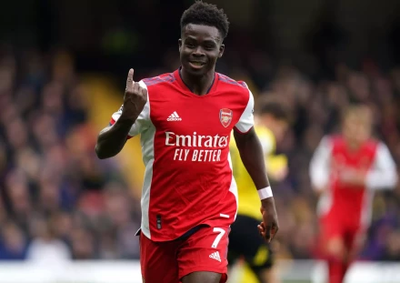 Arsenal's Bukayo Saka celebrates scoring their side's second goal of the game during the Premier League match