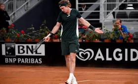 Andrey Rublev took his anger out on a ball