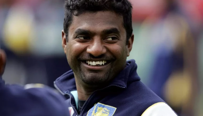 Muralitharan loses his cool