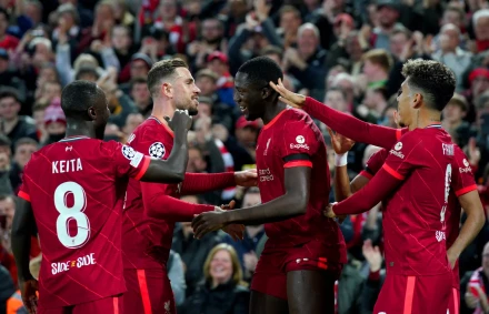 Ibrahima Konate celebrates