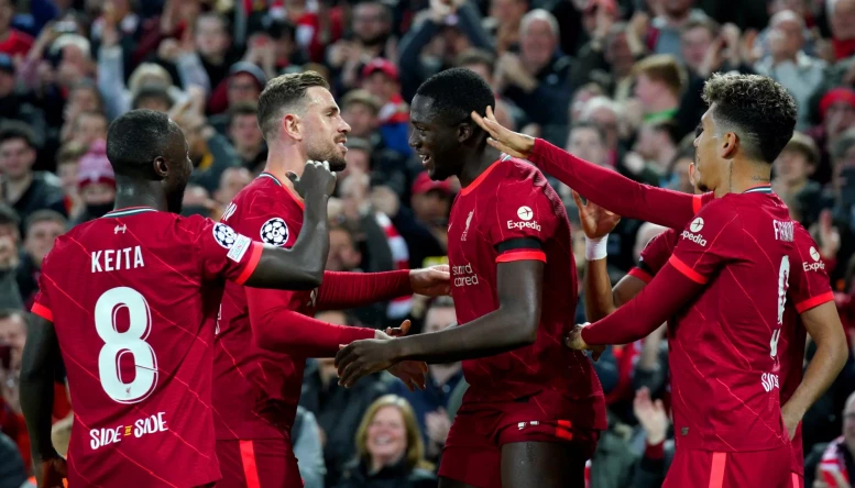 Ibrahima Konate celebrates