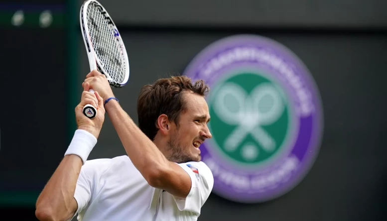 Daniil Medvedev banned this year from Wimbledon