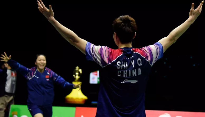 Shi Yuqi wins men's singles