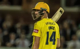 James Vince lead the Sydney Sixers to a Week Six victory