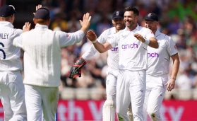 England dominated South Africa at Old Trafford on Day 1