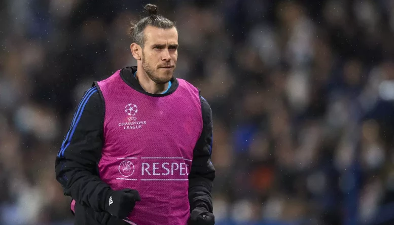 Gareth Bale warms up during Real's Champions League match with PSG in February