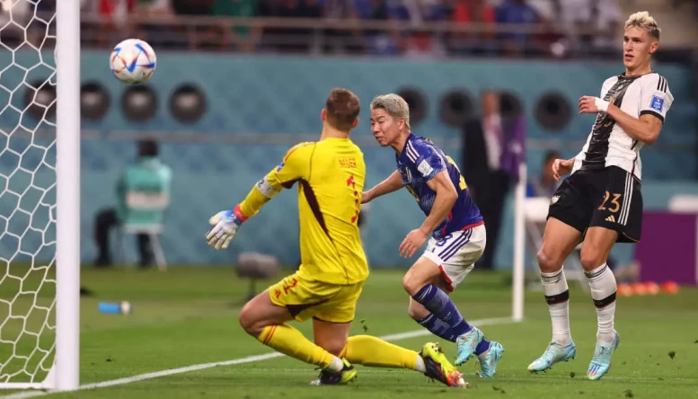 Japan get late goals to beat Germany 2-1 at World Cup