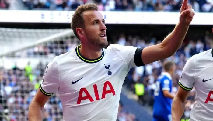 Harry Kane : Difference between the two sides