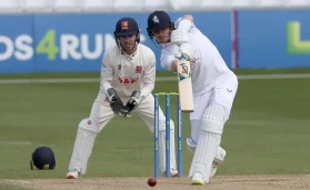 Jordan Cox Scored 158 to help Kent Sail to massive Total of 564