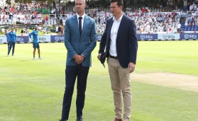 Kevin Pietersen and Graeme Smith.