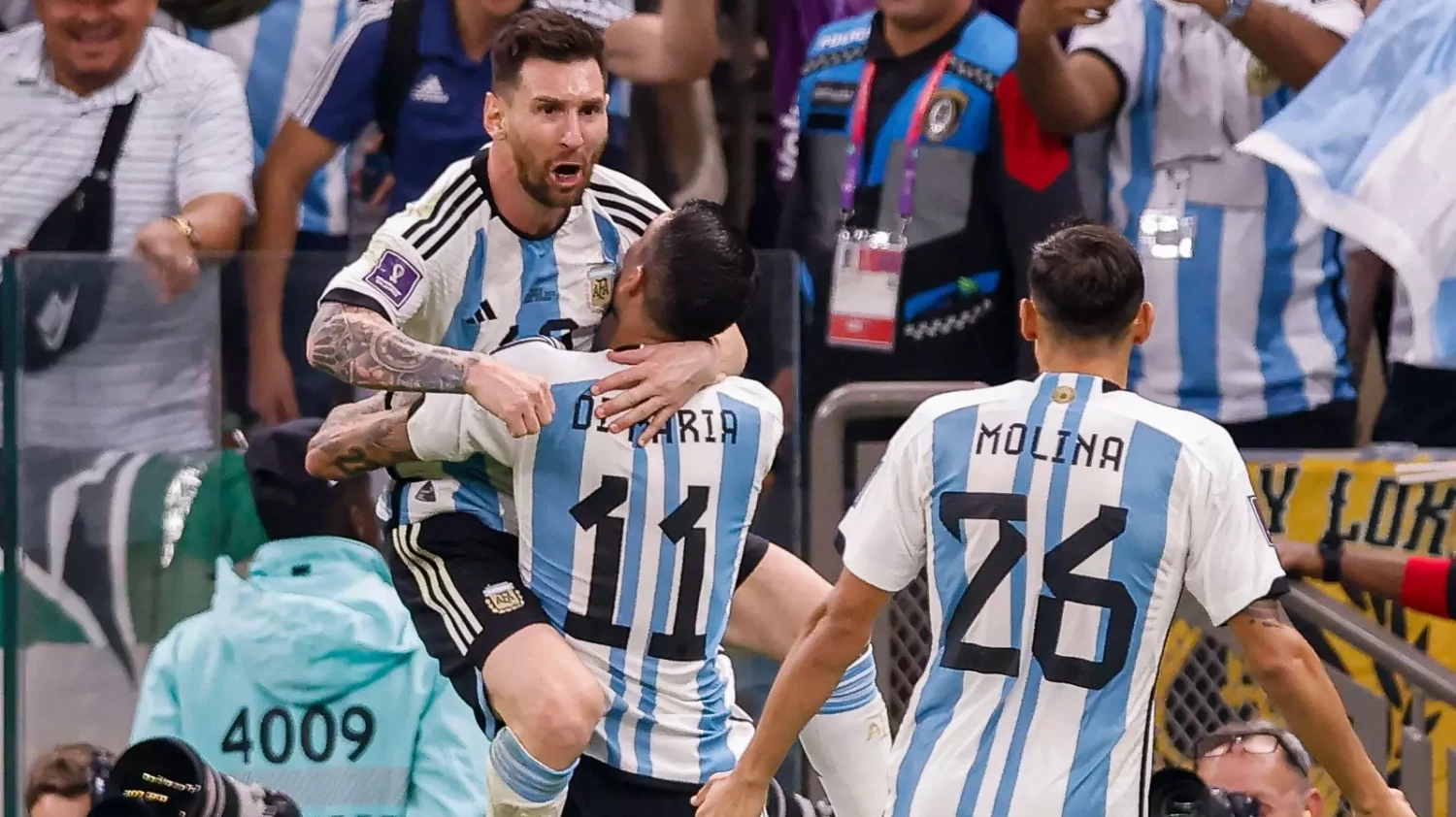 Lionel Messi leads Argentina to 2-0 win over Mexico at World Cup