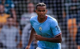 Manuel Akanji feels Manchester City cannot drop any more points