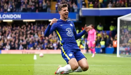 Mason Mount scored twice to lead Chelsea to a 2-0 victory