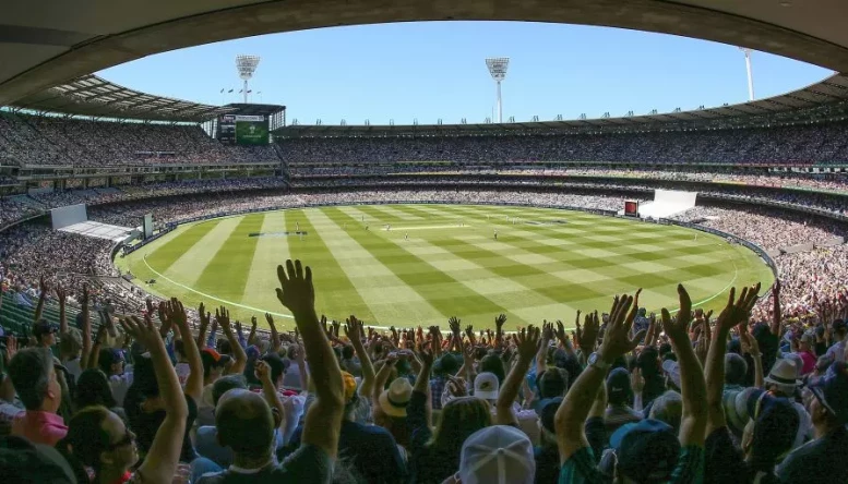 Melbourne Cricket Ground: largest stadium in the Southern Hemisphere
