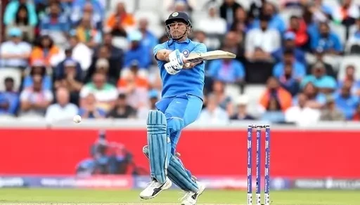 Mahi : Master of Sixes