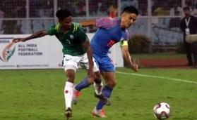 ISL: Mumbai beat Sunil chhetri-led Bengaluru 4-0