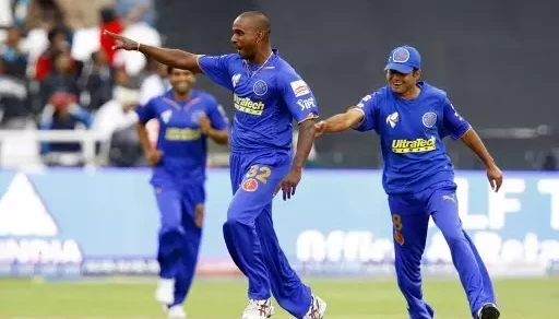 Dimitri Mascarenhas of Rajasthan Royals Celebrates his 2nd wicket