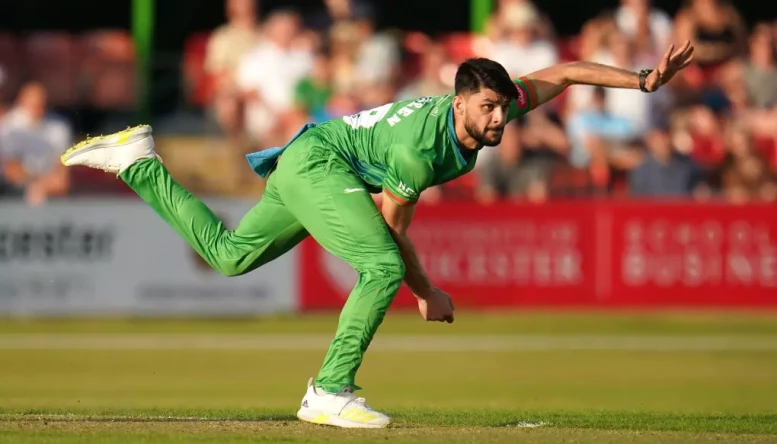 Naveen-ul-Haq bowled two waist-high full tosses in Friday's one-run win over Northants