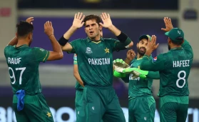 Adelaide: Pakistan VS Bangladesh