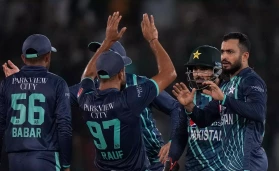 Perth: Pakistan VS Zimbabwe