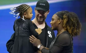 Serena Williams's daughter Olympia Ohanian cheers for her mother