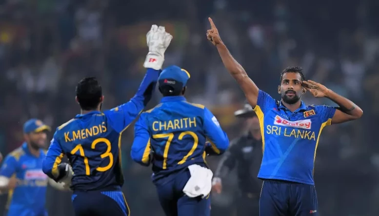 Seamer Chamika Karunaratne helps Sri Lanka level ODI series vs Australia