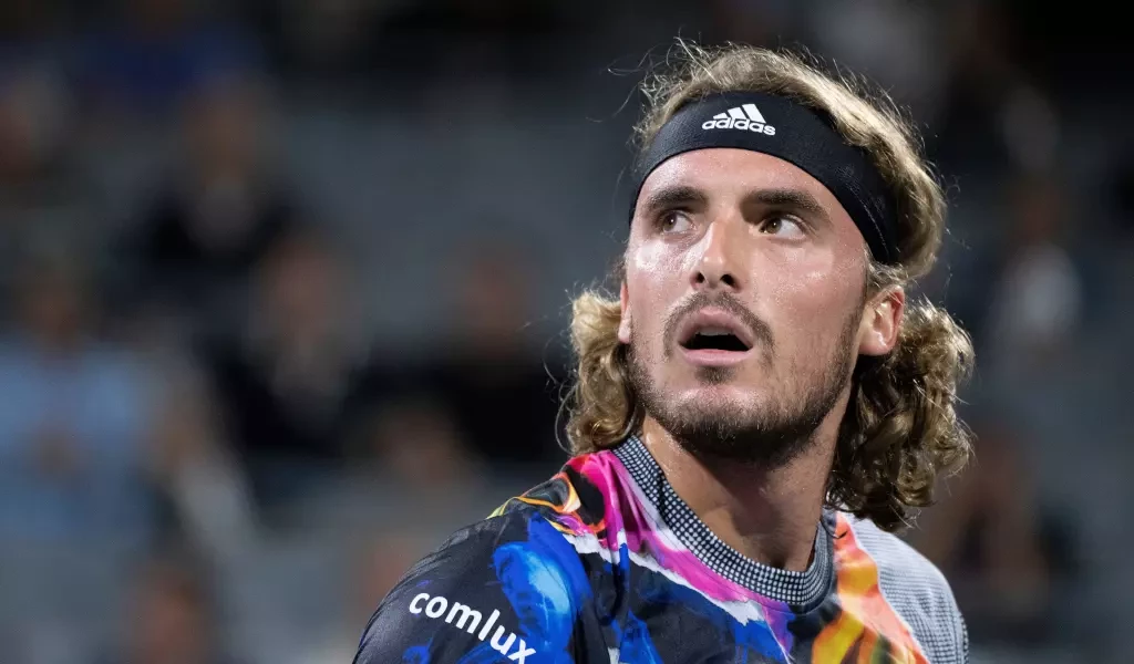 Medvedev and Tsitsipas advance at Vienna Open