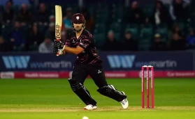 Somerset's Rilee Rossouw made 54 off 35