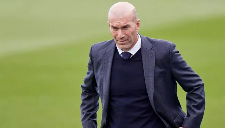Cristiano Ronaldo acknowledged that outside of Lionel Messi, Zinedine Zidane is another footballer who should be included in the GOAT discussion.